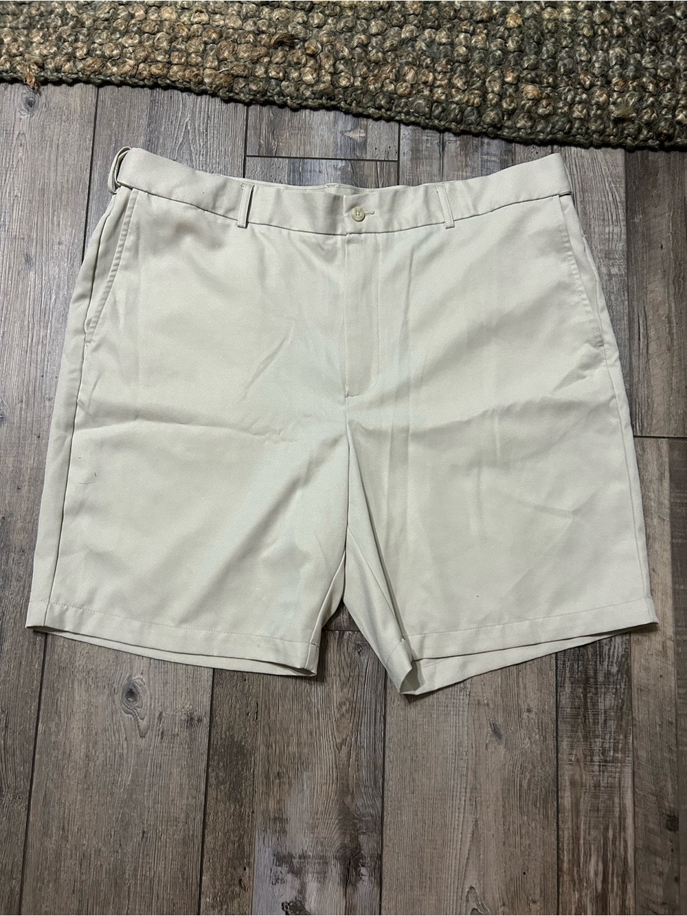 Grandslam performance Men's Light Khaki Flat Front Shorts